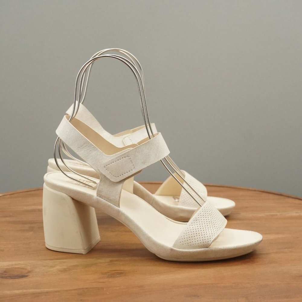 Naturalizer Cream Sandals